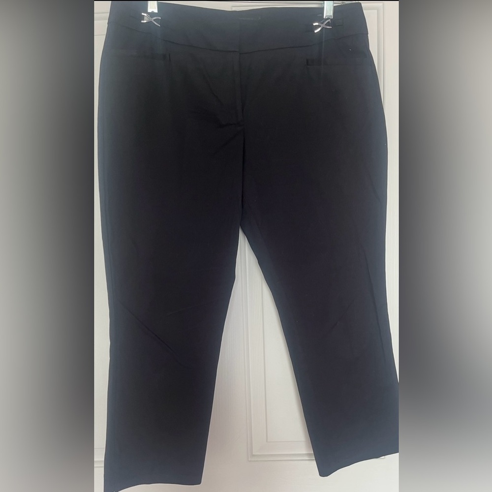 Black NY & Co 7th Ave Suiting Crop Pants NWOT 14